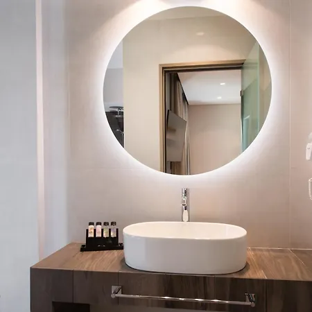 Niriton Brand New * Nydri (Lefkada)