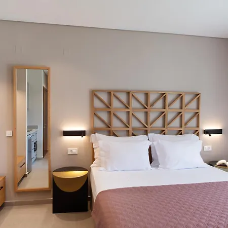 Niriton Brand New * Nydri (Lefkada)